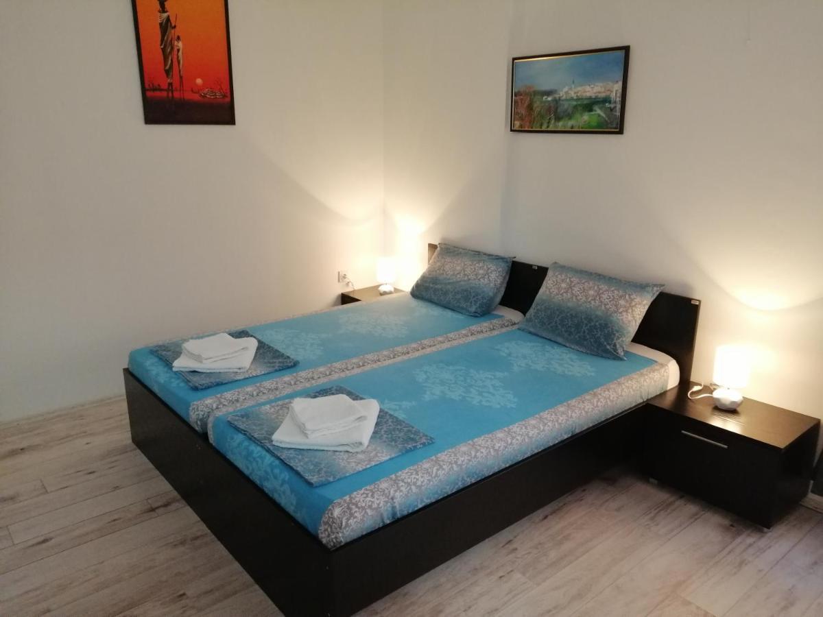 Ni Mitic Apartmani 1 מראה חיצוני תמונה