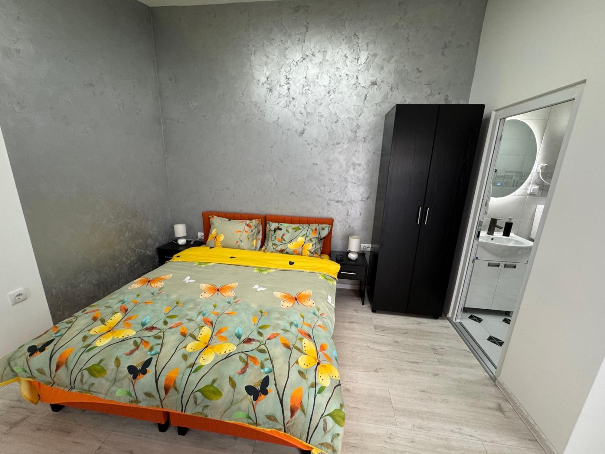 Ni Mitic Apartmani 1 מראה חיצוני תמונה